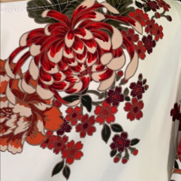 floral crop top - Picture 7 of 8